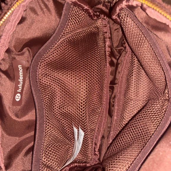 Lululemon Brown Sherpa Adjustable Belt Bag NWOT - Picture 8 of 11